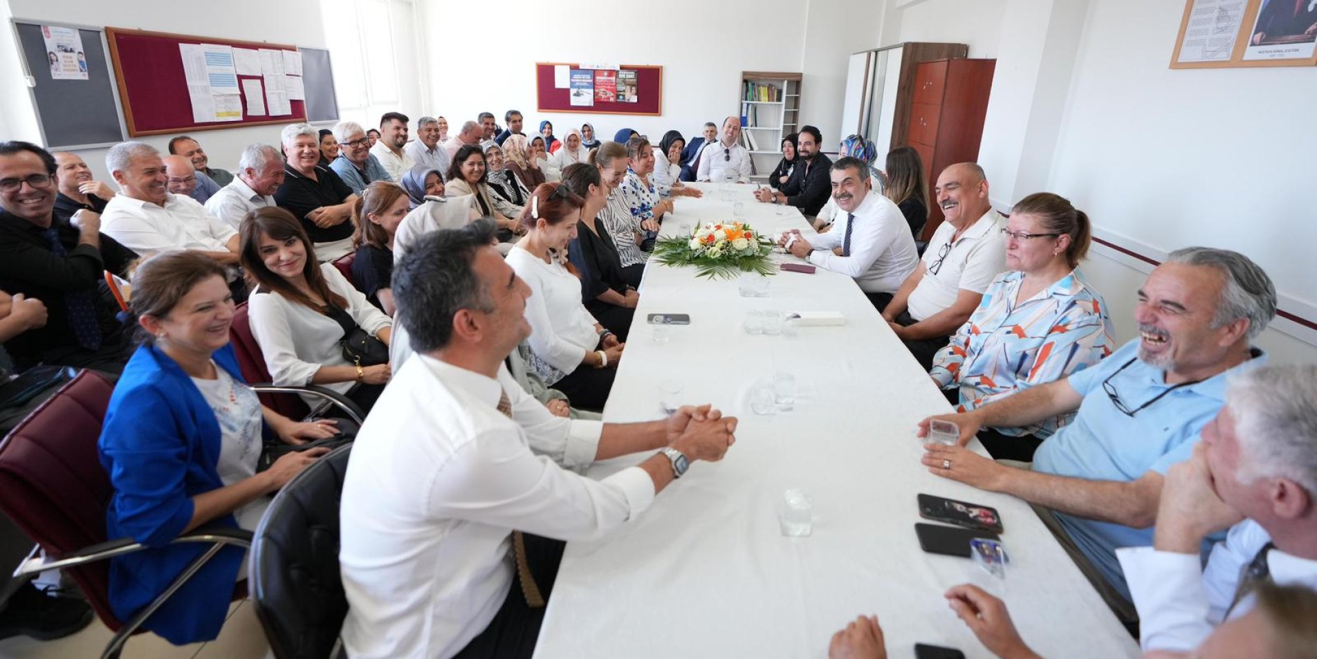 BAKAN TEKİN'DEN AKADEMİ GİRİŞ SINAVI'NA GİRECEK ADAYLARA MESAJ